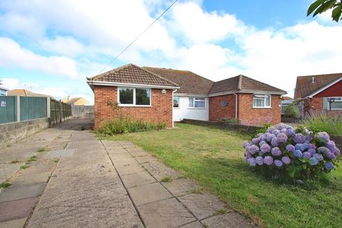 2 bedroom bungalow to rent - Helmdon Close, Ramsgate