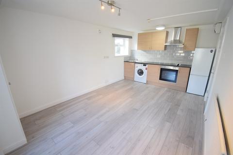 1 bedroom house to rent, Fitzhamon Embankment, Cardiff