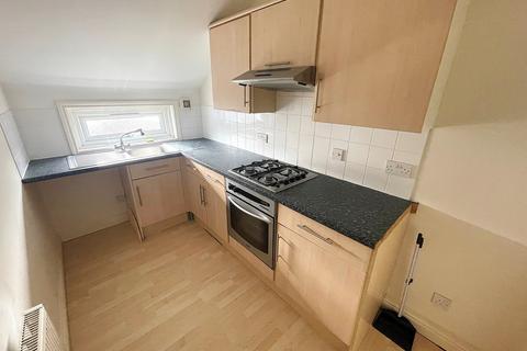 2 bedroom flat to rent, Granada Road, Southsea