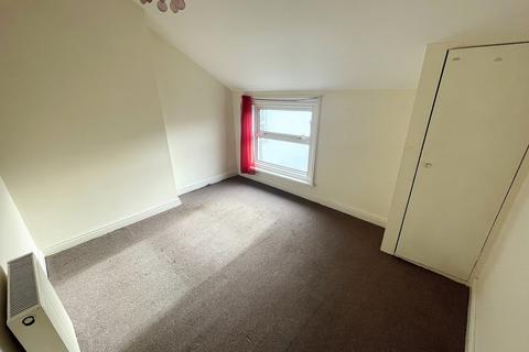 2 bedroom flat to rent, Granada Road, Southsea