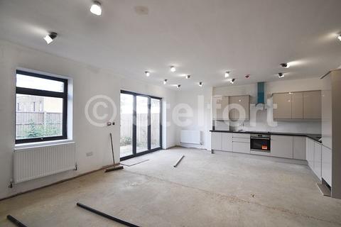 Office to rent - White Horse Road, London E1
