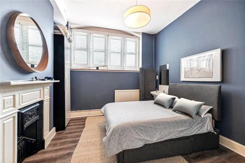 4 bedroom apartment to rent, Philbeach Gardens, Earls Court, London, SW5