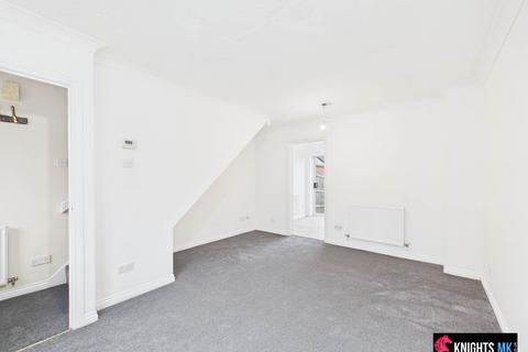 2 bedroom terraced house to rent, Bluebell Close, Buckingham MK18