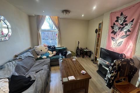 2 bedroom apartment to rent, Fox Road, West Bridgford