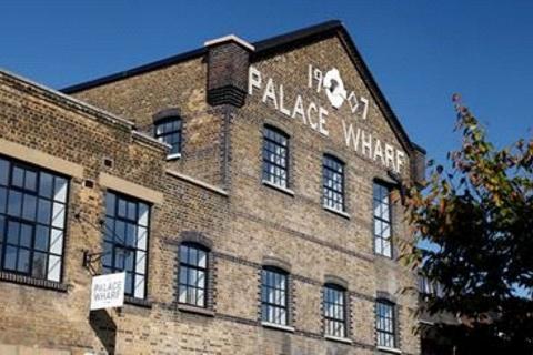 2 bedroom mews to rent, Palace Wharf, Rainville Road, London