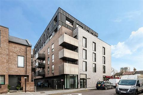 1 bedroom flat for sale, Grant House, Cleveland Park Avenue, London, E17