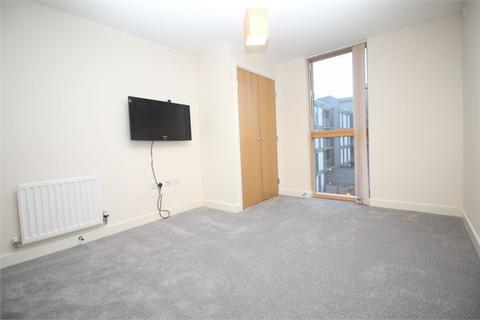 2 bedroom flat to rent, Sapphire House, Vizion