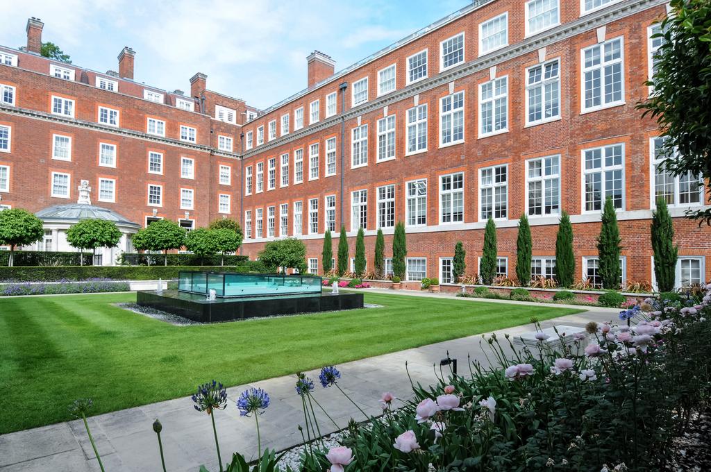 Academy Gardens, Duchess of Bedfords Walk, London 5 bed flat to rent