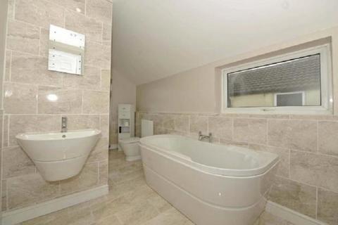 2 bedroom terraced house to rent, Newcomen Road, Wellingborough, Northamptonshire. NN8 1JX