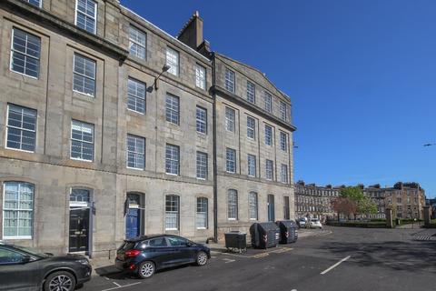 2 bedroom flat to rent, Gardners Crescent, Haymarket, Edinburgh, EH3