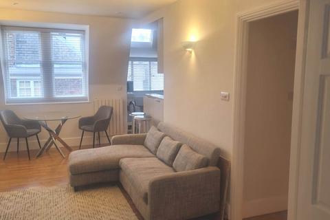 1 bedroom apartment to rent, Garrick House, Carrington Street, W1J 7AF