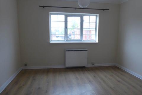 2 bedroom house to rent, Church Road, Reading