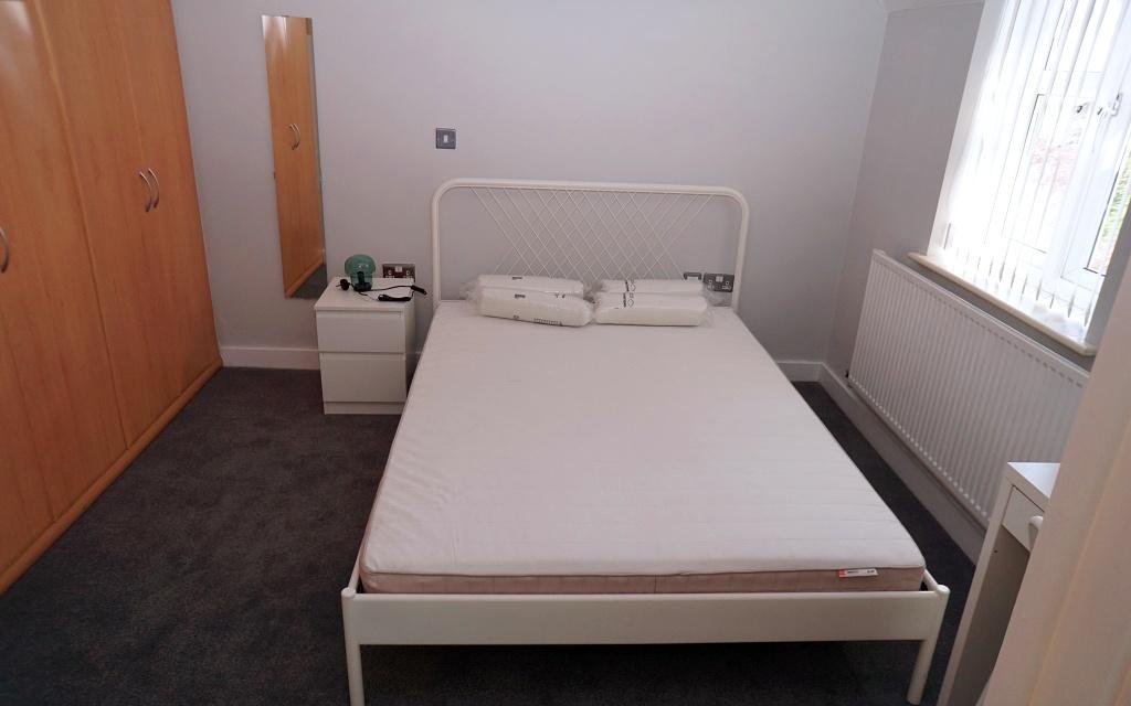 Room 5 (Pic 1)