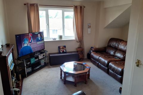 2 bedroom flat for sale, FOXDALE DRIVE, BRIERLEY  HILL DY5