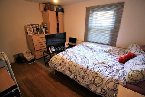 undefined, Kings Road, Berkshire