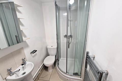 undefined, Kings Road, Berkshire