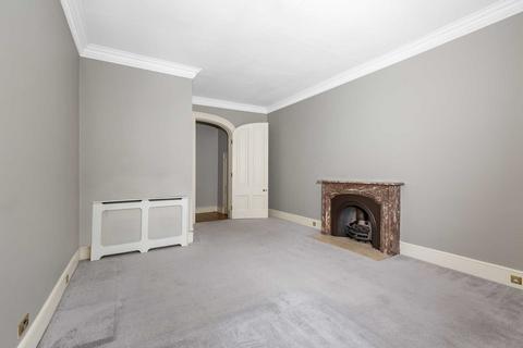 2 bedroom flat to rent, Ennismore Gardens, South Kensington, SW7