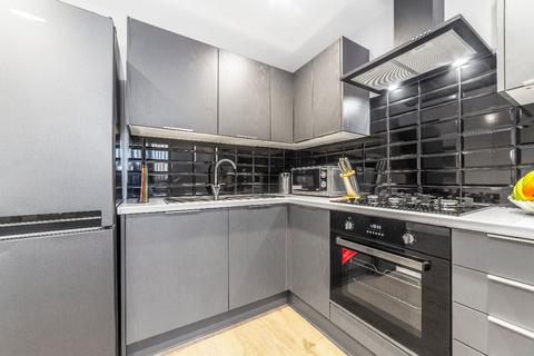 1 bedroom flat to rent, 139 Queens Crescent, London NW5