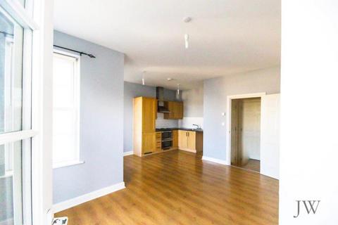 2 bedroom flat to rent, James Heights