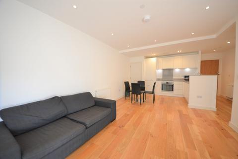 1 bedroom apartment to rent, Palmers Road, London E2