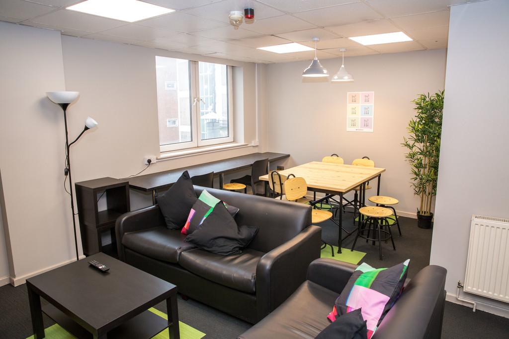 Apartment in Sheffield - More