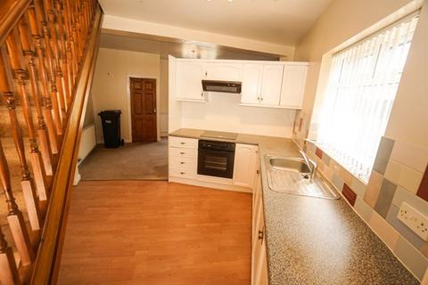 1 bedroom end of terrace house to rent, Crown Lane, Horwich