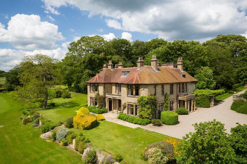 Leysthorpe Hall, Leyshorpe, Oswaldkirk, York 9 bed detached house for ...