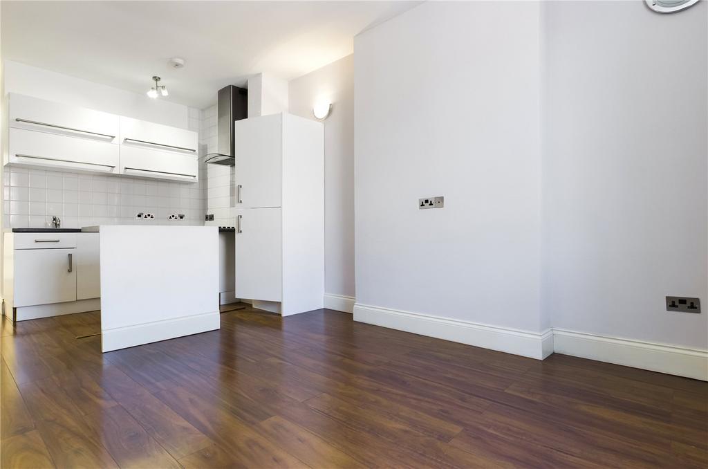 Living Room/Kitchen