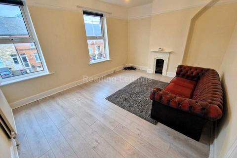 1 bedroom flat to rent, First Floor Flat, West Reading