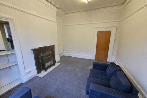 2 bedroom apartment to rent, Flat 1 34, Northenden Road, Sale, M33