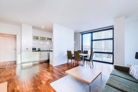 2 bedroom apartment to rent, Discovery Dock Apartments West, 2 South Quay Square, London, E14