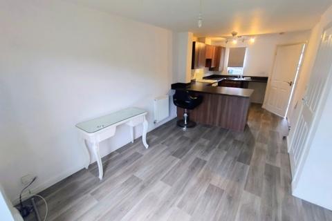 3 bedroom end of terrace house to rent, Coningsby Drive, Wolverhampton WV2