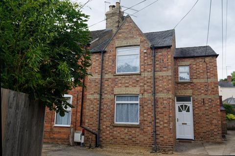 2 bedroom semi-detached house to rent, Bassett Place, Oundle, Peterborough