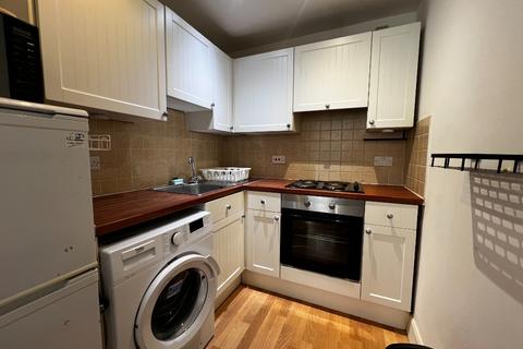 2 bedroom flat to rent, Rhynie Drive, Ibrox, Glasgow, G51