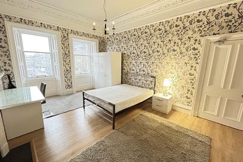 5 bedroom flat to rent - Shandwick Place, West End, Edinburgh, EH2