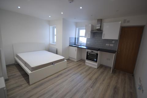 Studio to rent, 10-11 Palmerston rd, Southampton SO14 1LL