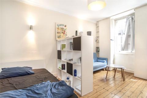 Studio to rent, Portman Square, Marylebone, London, W1H