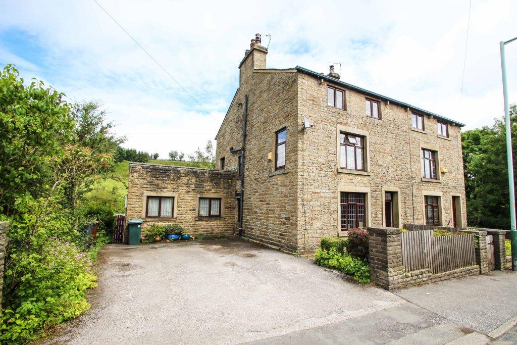 Booth Road, Stacksteads, Rossendale 4 bed semidetached house £285,000