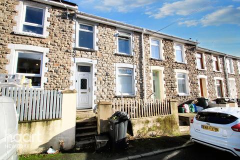 3 bedroom terraced house to rent, Lancaster Street, Abertillery