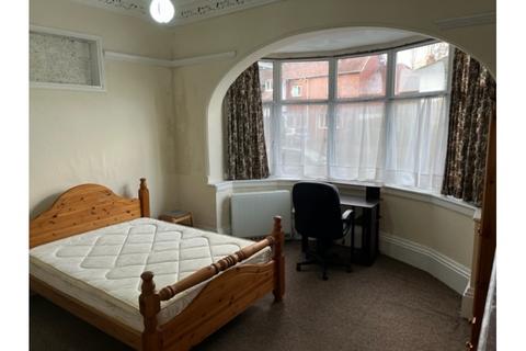 Studio to rent, Upland Road, Selly Park, Birmingham