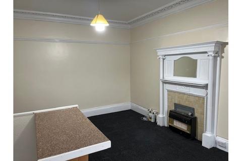 Studio to rent, Upland Road, Selly Park, Birmingham