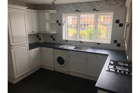 2 bedroom end of terrace house to rent, Primrose Hill, Kings Norton, Birmingham