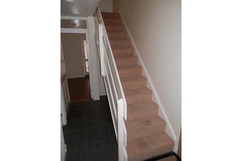 2 bedroom end of terrace house to rent, Primrose Hill, Kings Norton, Birmingham