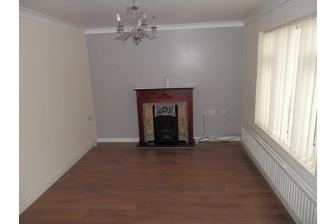 2 bedroom end of terrace house to rent, Primrose Hill, Kings Norton, Birmingham