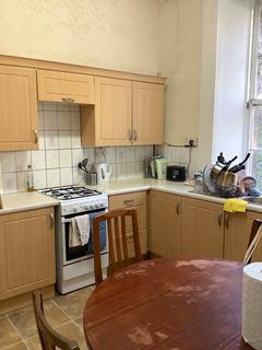 4 bedroom flat to rent, Kent Road, West End G3