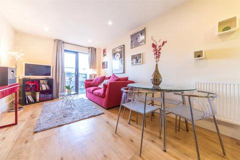 1 bedroom apartment for sale, Baythorne House, London E16