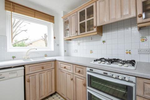 2 bedroom apartment to rent, Surbiton,  Surrey,  KT5
