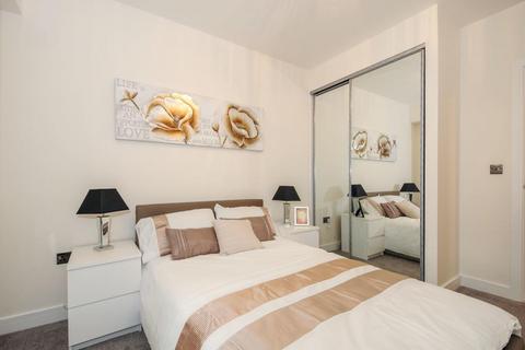 2 bedroom apartment to rent, Staines Road West,  Sunbury on Thames,  TW16
