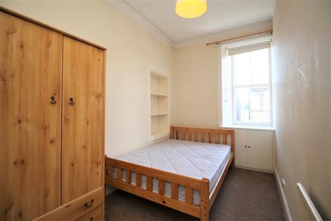 2 bedroom apartment to rent, Causewayside, Newington, Edinburgh