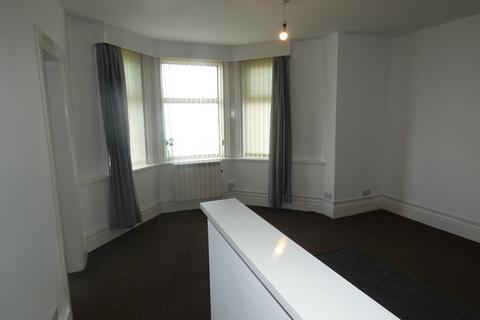 2 bedroom property to rent, North Promenade Flat 11